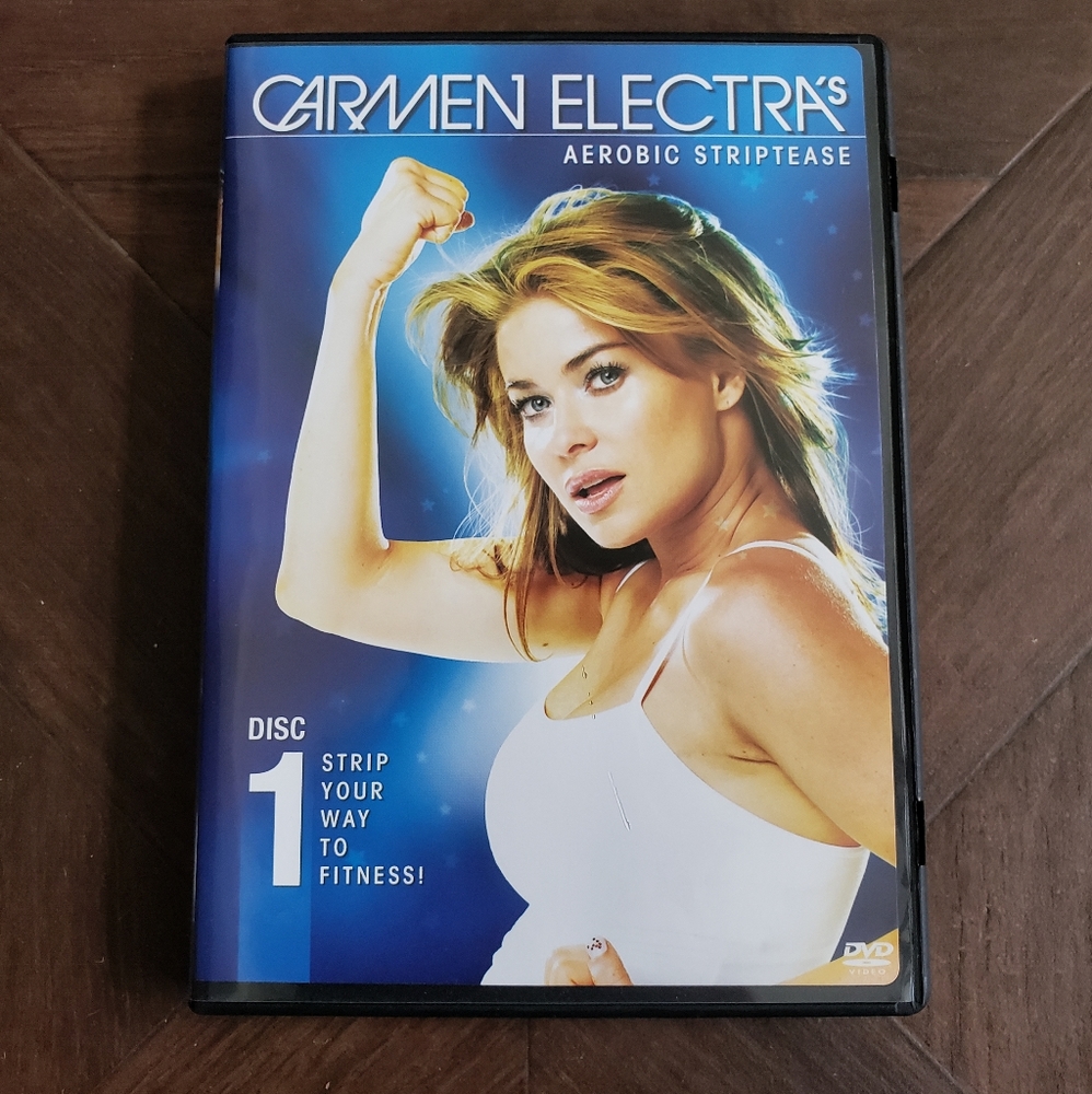Carmen Electra aerobic strip tease DVD